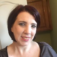 Stephanie Graves Photo 18
