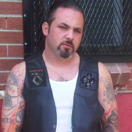 Howard Hubbard Photo 17