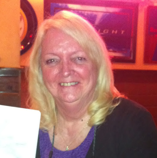 Vicki Anderson Photo 32