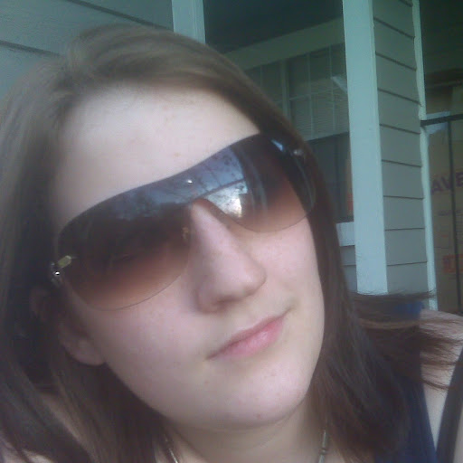 Nicole Gibson Photo 18