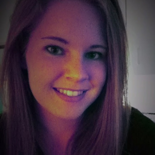 Sarah Daugherty Photo 11