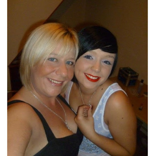 Nicci Evans Photo 14