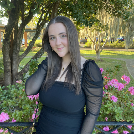 Courtney R Photo 14