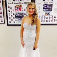 Kellie Hardesty Photo 3
