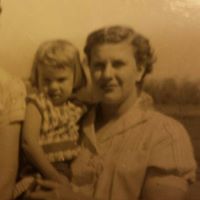 Faye Zimmerman Photo 26