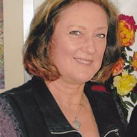 Sandra Douglas Photo 37
