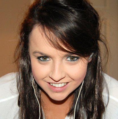 Laura Mcgill Photo 20