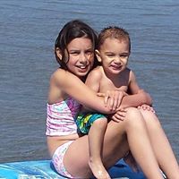 Carrie Gomes Photo 12