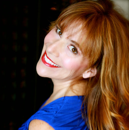 Gina Tucci Photo 13