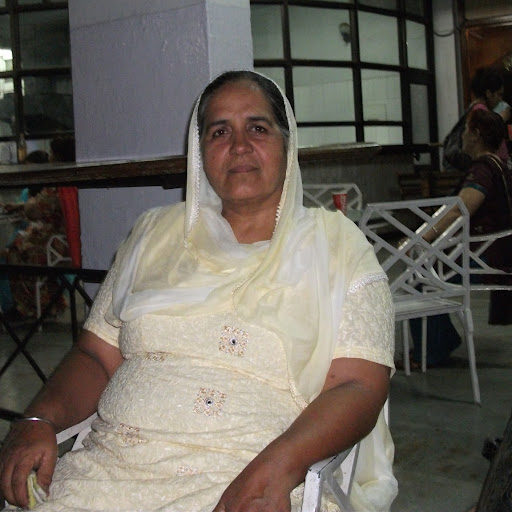 Harbir Kaur Photo 8
