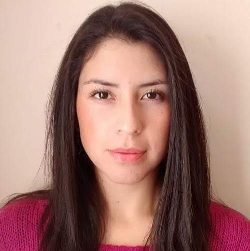 Claudia Ulloa Photo 39
