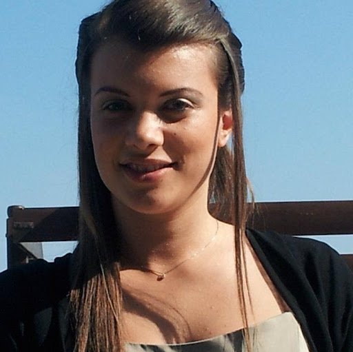 Tania Caputo Photo 11