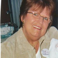 Linda Vargo Photo 14