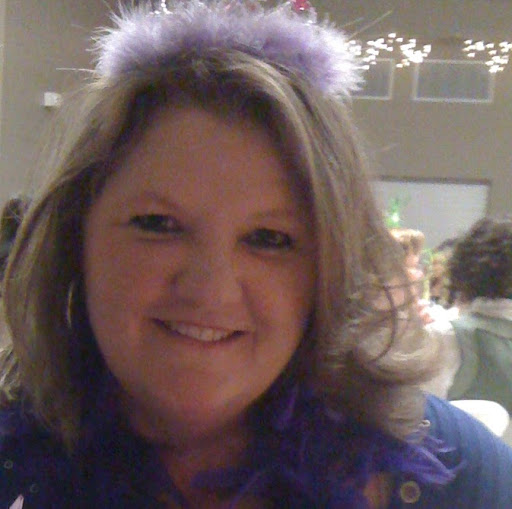 Janet Sanders Photo 32