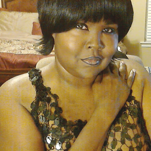 Robyn Walker Photo 13