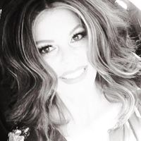 Erin Hines Photo 22