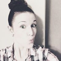 Michelle Quintero Photo 22