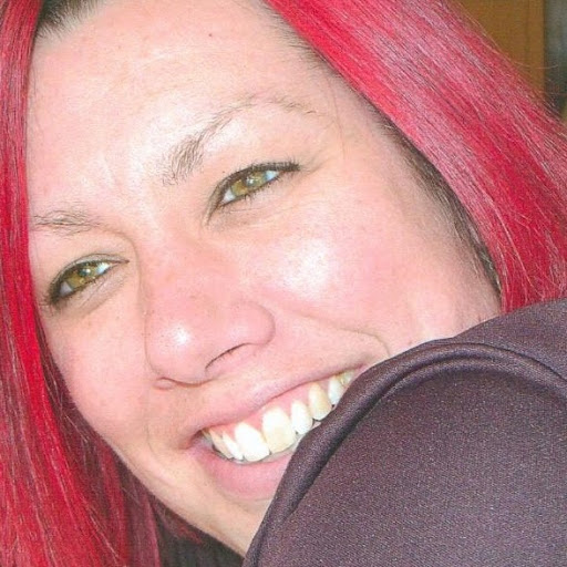 Lisa Woolley Photo 19