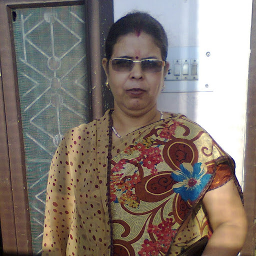 Neeta Shukla Photo 16