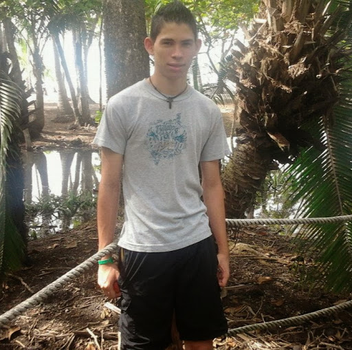 Hector Brenes Photo 5