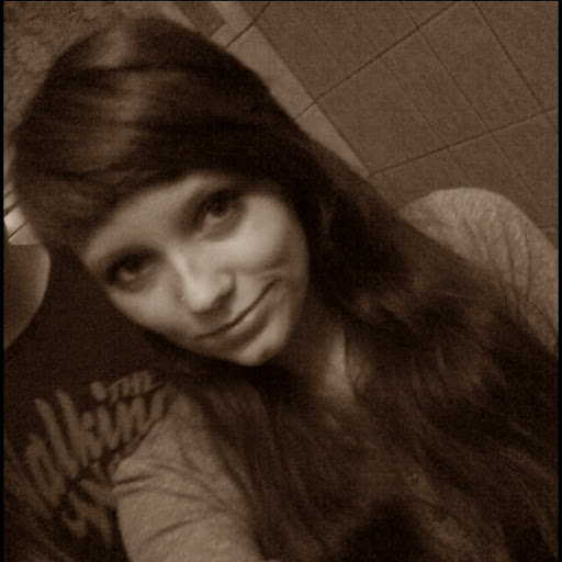 Sarah Merkel Photo 8