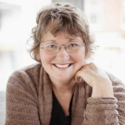Laura Swift Photo 31