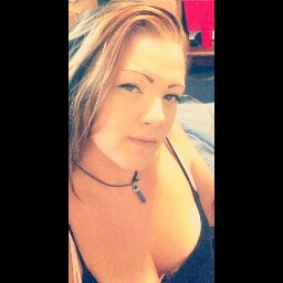 Kara Evans Photo 28