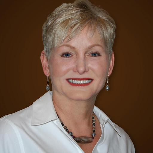 Denise Ward Photo 38