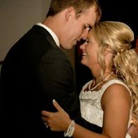 Danielle Benfield Photo 8