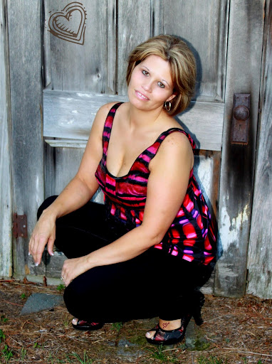 April Turner Photo 25