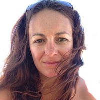 Kathleen Travers Photo 17