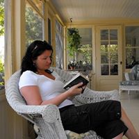 Jennifer Ackerman Photo 37