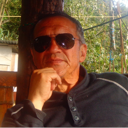 Luis Haro Photo 36