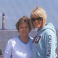 Andrea Hopkins Photo 26