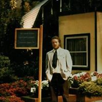 Robert Seeley Photo 21