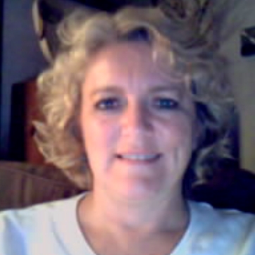 Julie Peterson Photo 36