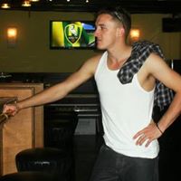 Michael Wills Photo 25