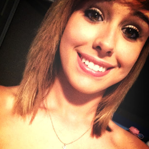 Katelyn Lusk Photo 5