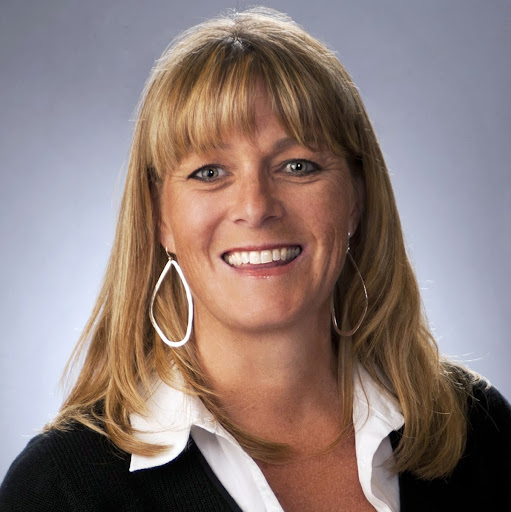 Stacie Davis Photo 2