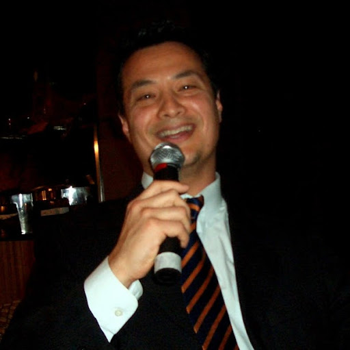 Robin Wong Photo 24