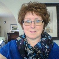 Bernadette Hayes Photo 24