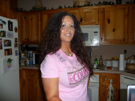 Elizabeth Lewis Photo 55
