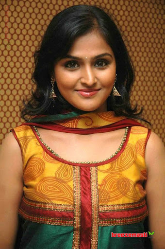Shwetha Bangera Photo 15