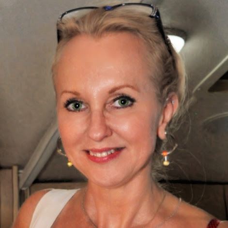 Julie Green Photo 26