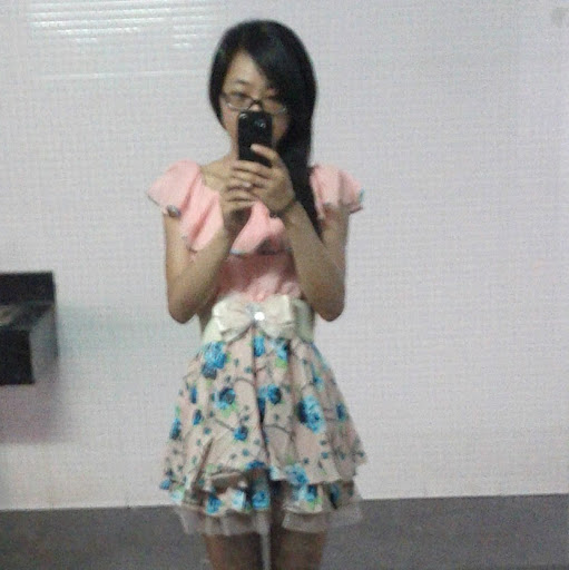 Vivien Yang Photo 18