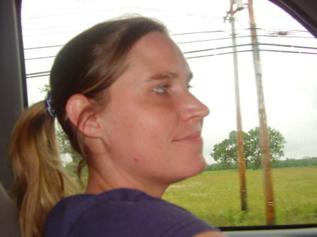 Lori Moore Photo 26