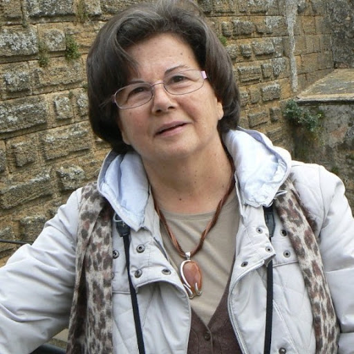 Emilia Gomes Photo 19