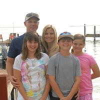 Amy Lindsay Photo 23