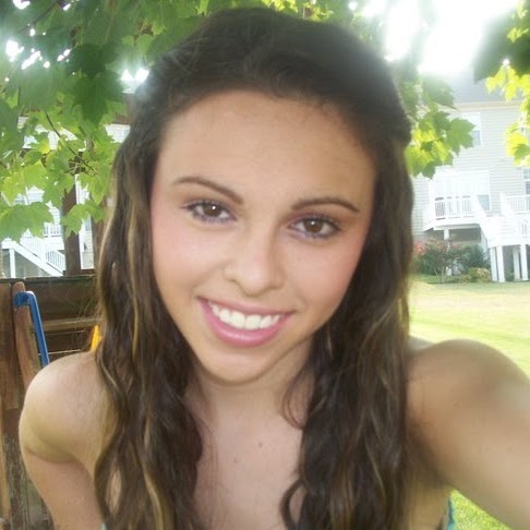 Alyssa Summers Photo 27