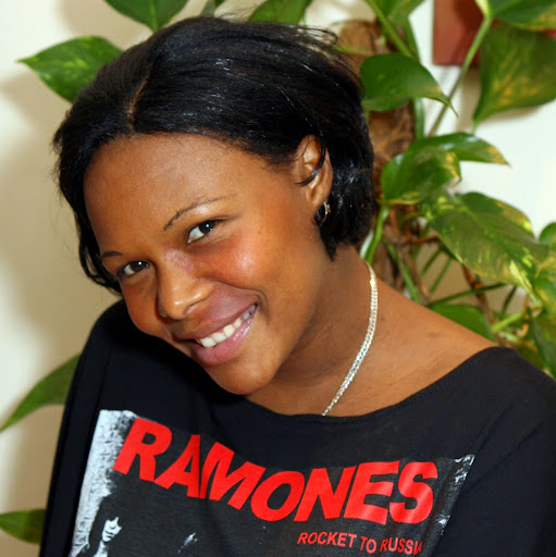 Maria Vilorio Photo 15